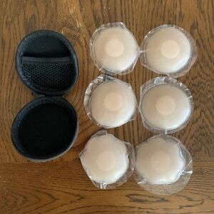 3 Pair Cover Pasties Women Reusable Adhesive Silicone Nipple Round Flower W/Case